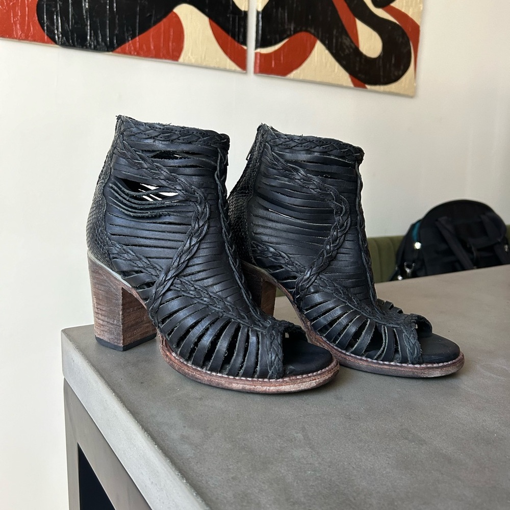 Bela - Women's Black Braided Ankle Boots